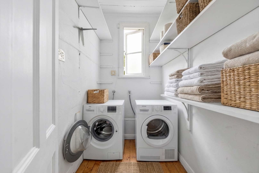 3 Bedroom Property for Sale in Oranjezicht Western Cape